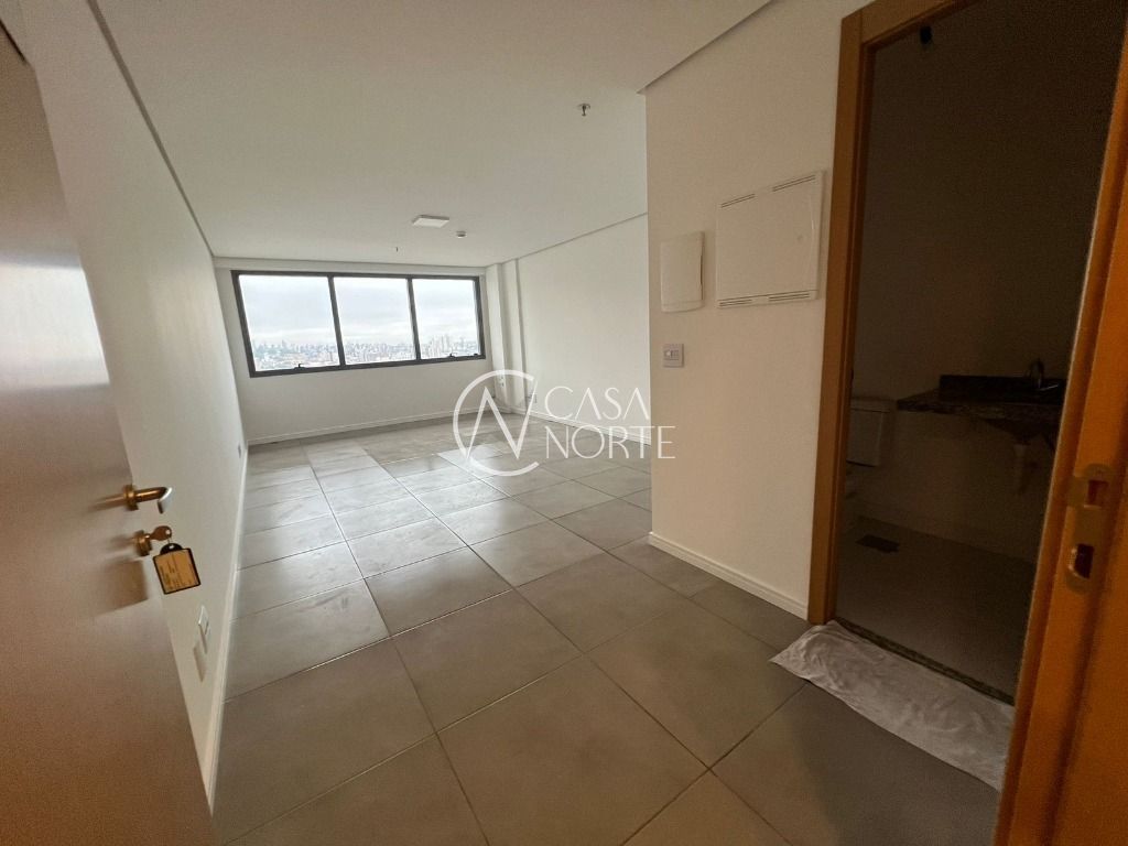 Sala Comercial à venda , 32m², 1 vaga, Avenida Assis Brasil no bairro Cristo Redentor em Porto Alegre