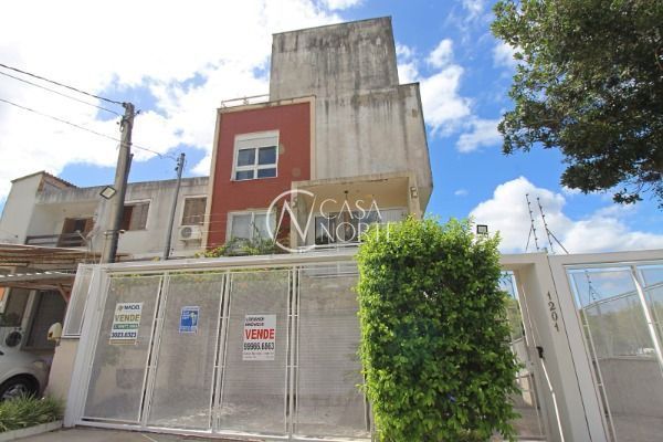 Casa de Condomínio à venda com 2 quartos, 150m², 2 suítes, 4 vagas, Rua Dea Coufal no bairro Ipanema em Porto Alegre