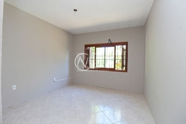 Casa à venda com 3 quartos, 155m², 1 vaga, Rua Jayme Saul de Borba no bairro Espírito Santo em Porto Alegre