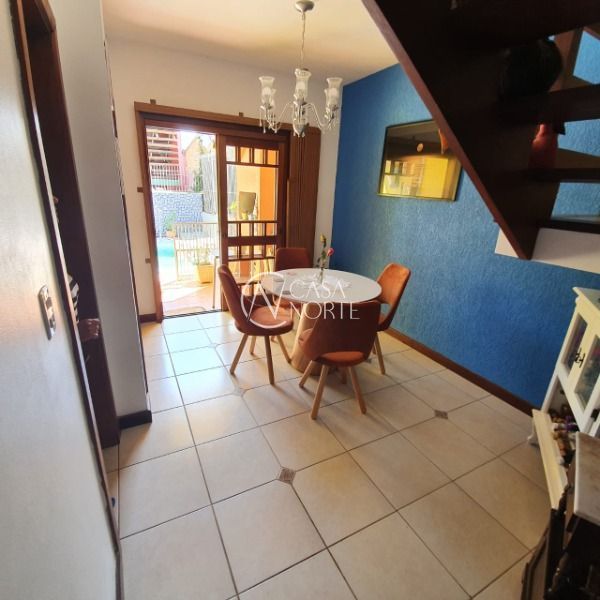 Casa à venda com 3 quartos, 185m², 1 suíte, 2 vagas, Olecio Cavedini no bairro Ipanema em Porto Alegre