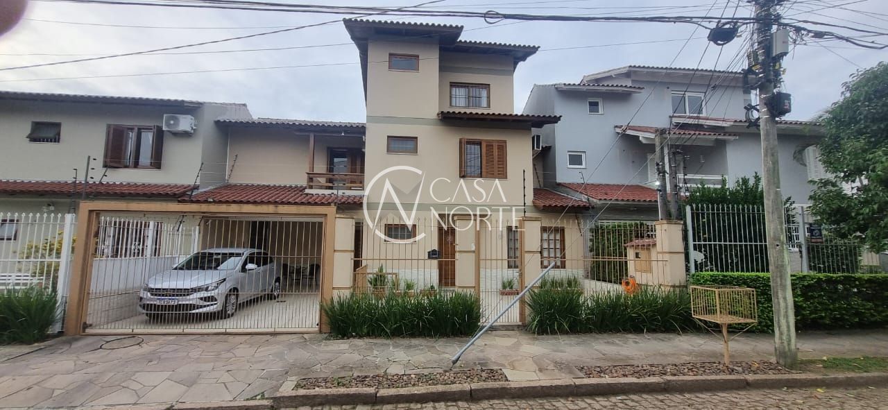 Sobrado à venda com 3 quartos, 180m², 1 suíte, 2 vagas, Rua Luiz Delfino no bairro Espírito Santo em Porto Alegre