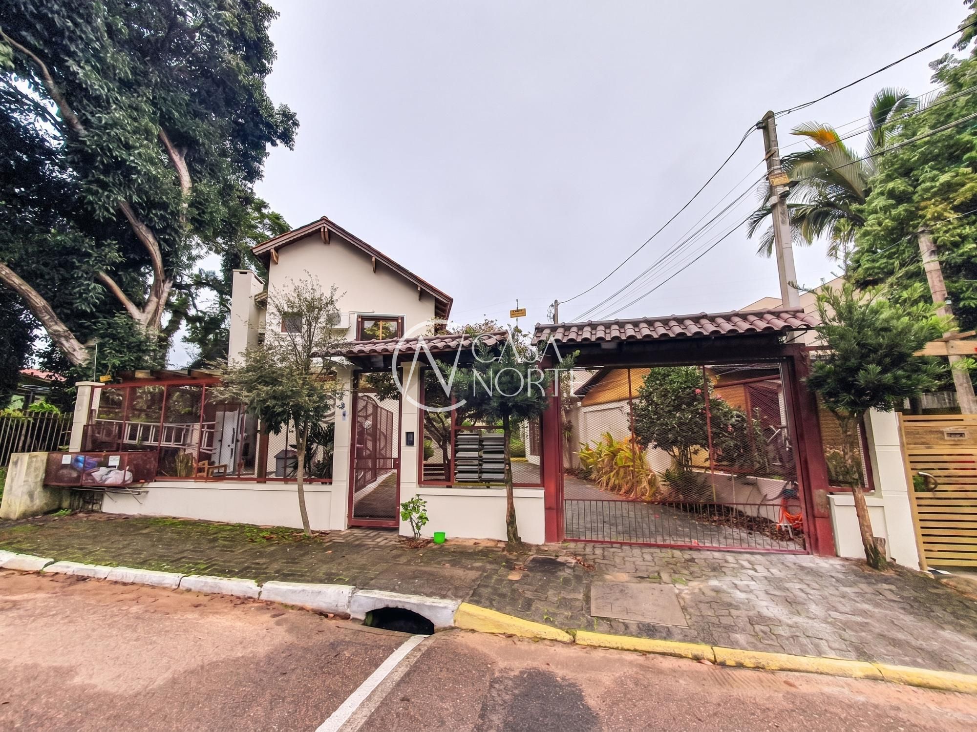 Casa de Condomínio à venda com 2 quartos, 114m², 1 suíte, 1 vaga, Rua Francisco Bortoluzzi no bairro Ipanema em Porto Alegre