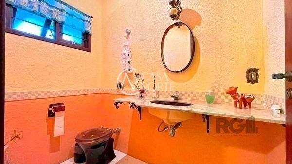 Casa à venda com 3 quartos, 480m², 1 suíte, 6 vagas, Avenida Coronel Pedro Augusto Bittencourt no bairro Ipanema em Porto Alegre