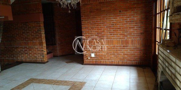 Casa à venda com 3 quartos, 320m², 1 suíte, 2 vagas, Rua Professor Leonardo Tochtrop no bairro Ipanema em Porto Alegre