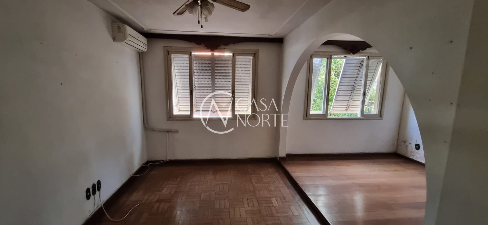 Apartamento à venda com 2 quartos, 90m², 1 vaga, Avenida Bento Gonçalves no bairro Partenon em Porto Alegre