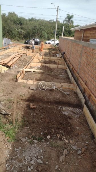 Casa à venda com 3 quartos, 105m², 1 suíte, 2 vagas, Rua Jorge Babot Miranda no bairro Aberta dos Morros em Porto Alegre