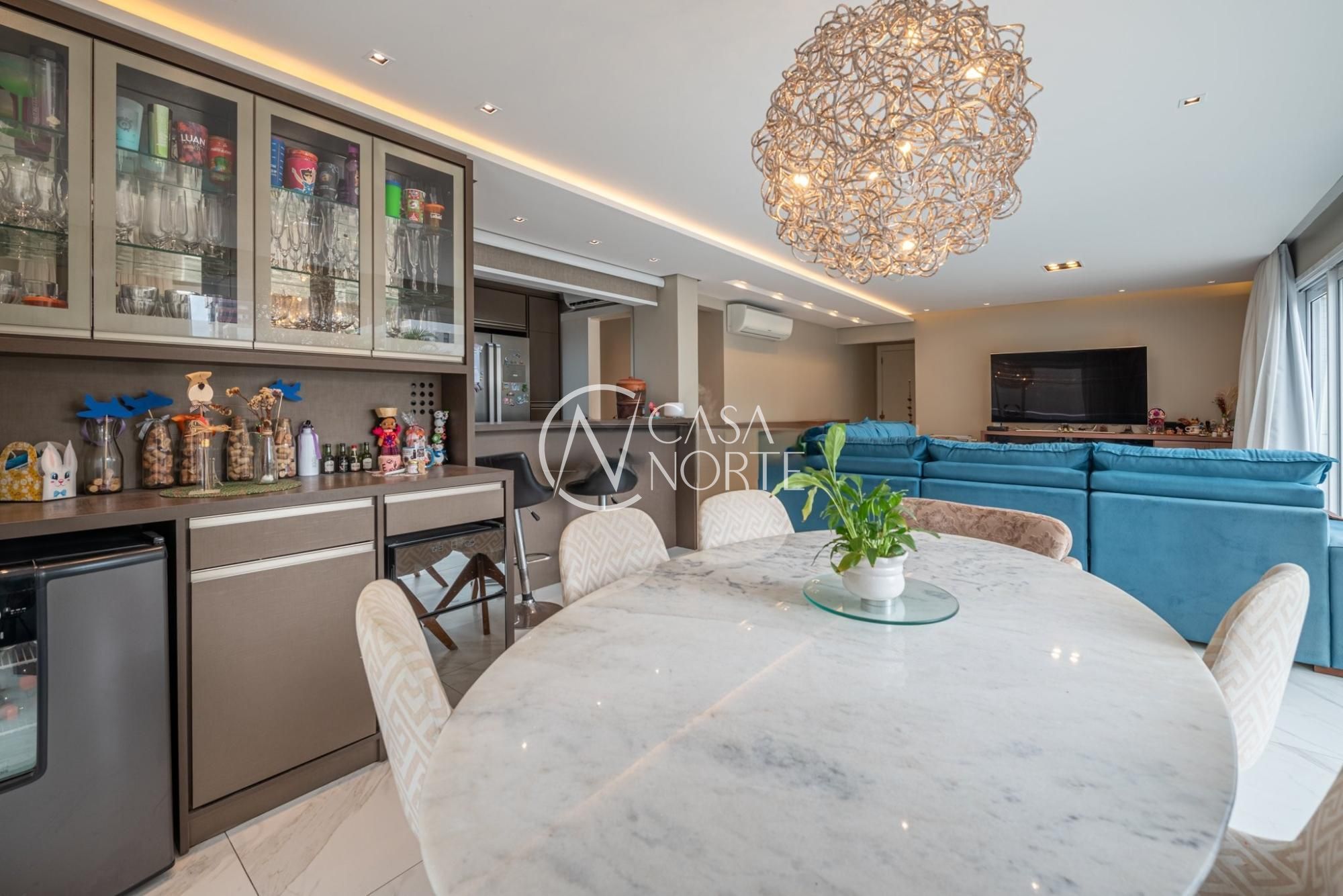 Apartamento à venda com 3 quartos, 115m², 1 suíte, 3 vagas, Rua Doutor Oscar Bittencourt no bairro Menino Deus em Porto Alegre