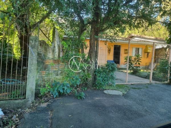 Terreno à venda  com 300m², Estrada João Passuelo no bairro Vila Nova em Porto Alegre