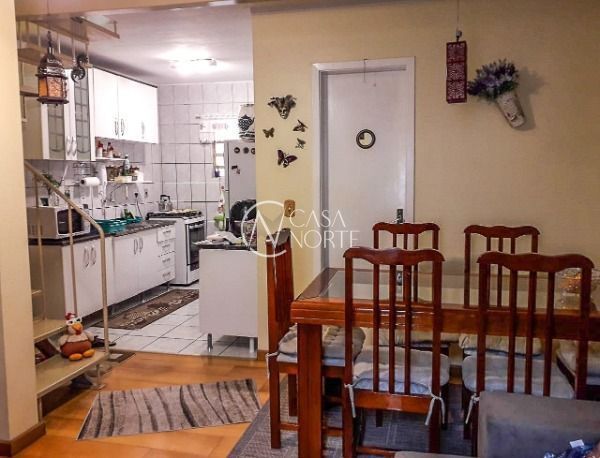 Casa de Condomínio à venda com 3 quartos, 72m², 1 suíte, 1 vaga, Avenida Monte Cristo no bairro Vila Nova em Porto Alegre