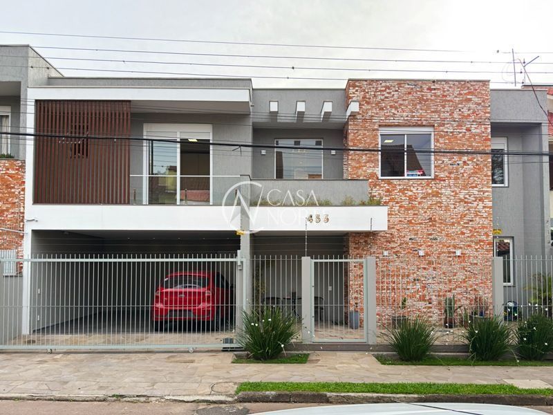 Casa à venda com 4 quartos, 206m², 2 suítes, 2 vagas, Rua Victor Silva no bairro Tristeza em Porto Alegre