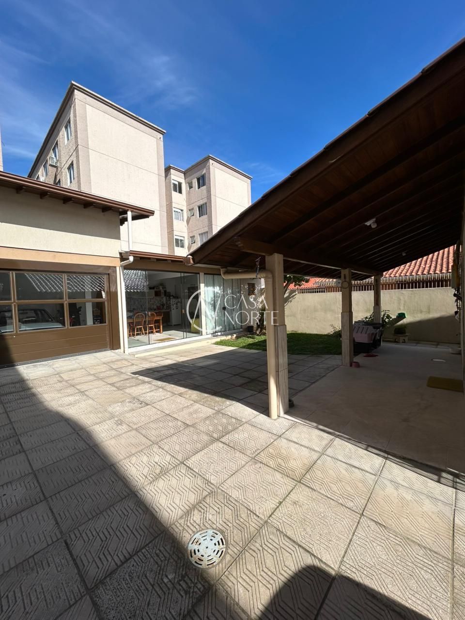 Casa à venda com 2 quartos, 143m², 3 vagas, Rua Fernando Borba no bairro Ipanema em Porto Alegre