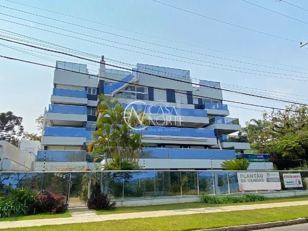 Cobertura à venda com 3 quartos, 351m², 3 suítes, 4 vagas, Avenida Guaiba no bairro Vila Assunção em Porto Alegre