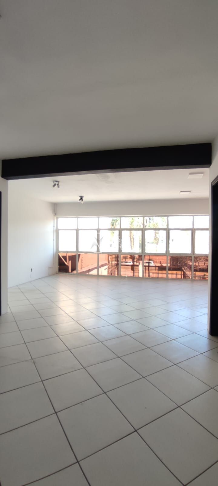 Ponto Comercial à venda com 2 quartos, 153m², 15 vagas, Rua Coronel Aparício Borges no bairro Glória em Porto Alegre