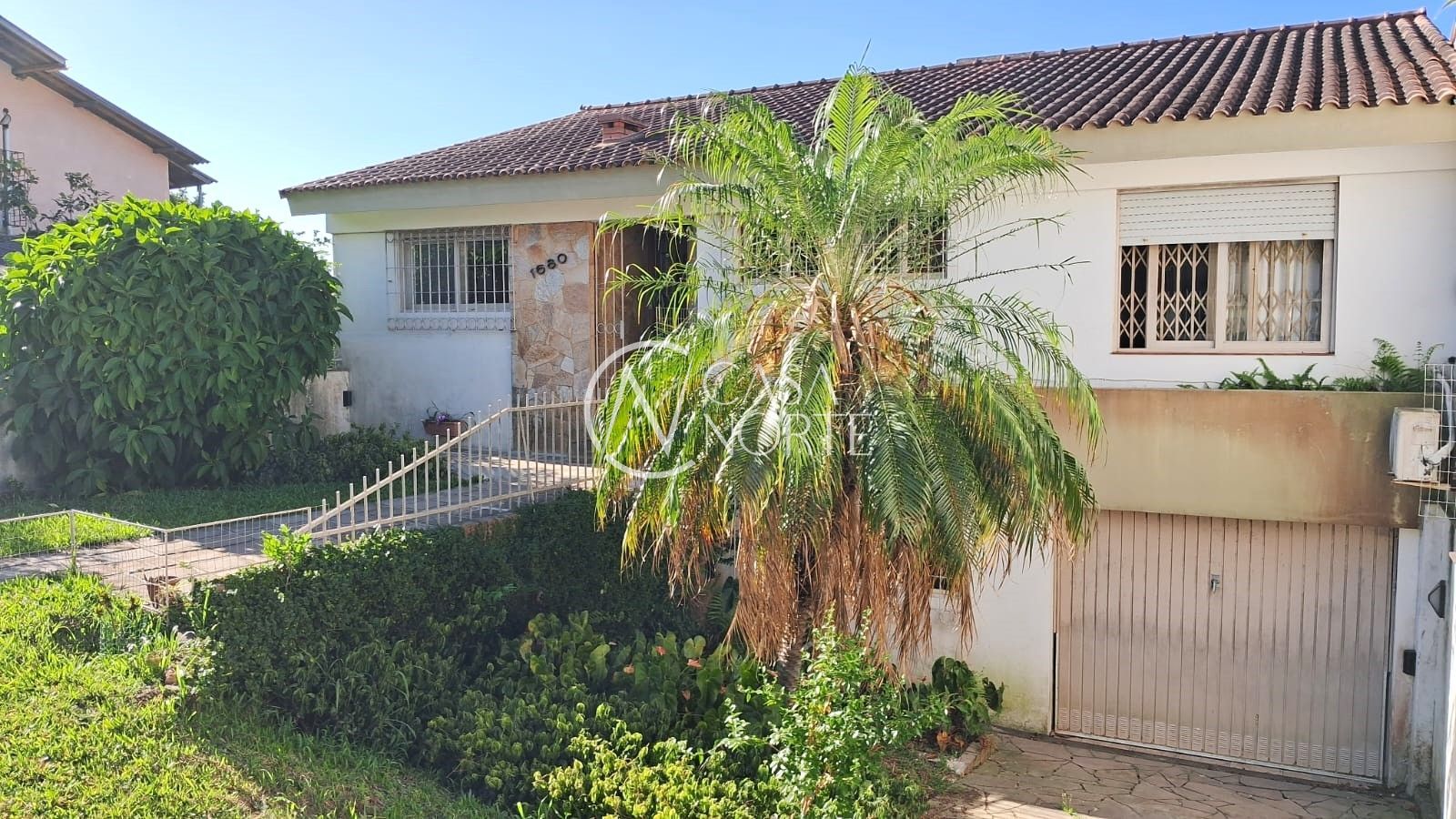 Casa à venda com 3 quartos, 250m², 1 suíte, 2 vagas, Rua Padre João Batista Reus no bairro Vila Conceição em Porto Alegre