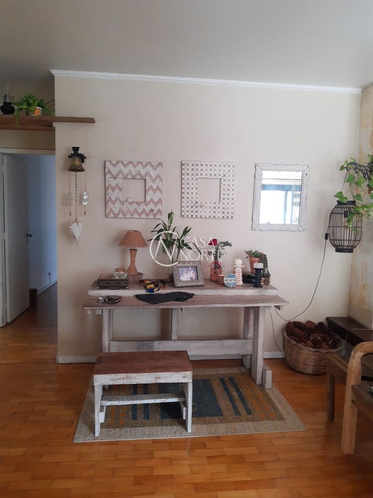 Casa à venda com 4 quartos, 320m², 1 suíte, 3 vagas, Rua Cariri no bairro Vila Assunção em Porto Alegre