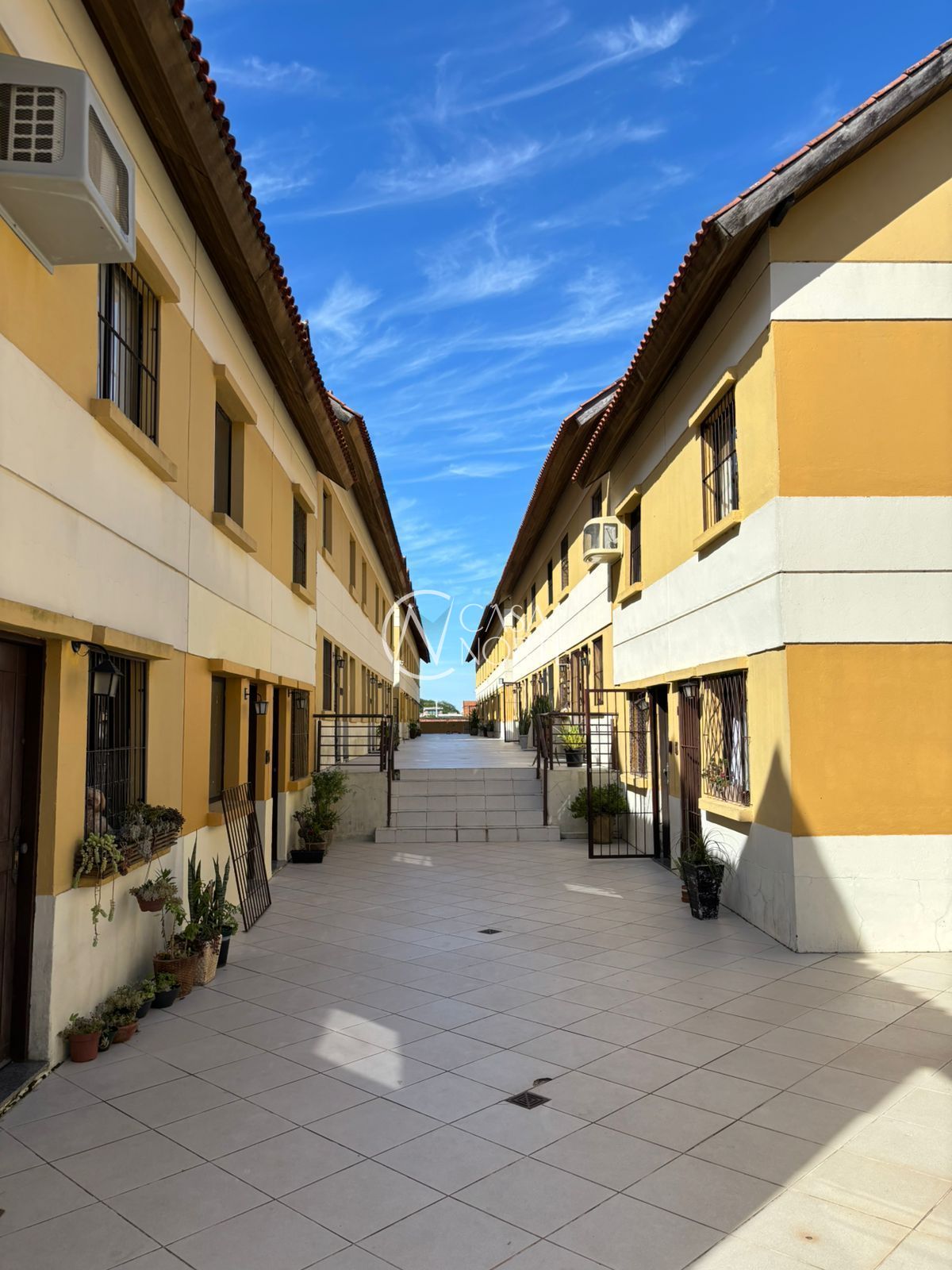 Casa de Condomínio à venda com 3 quartos, 64m², 2 vagas, Rua Dona Malvina no bairro Santa Tereza em Porto Alegre