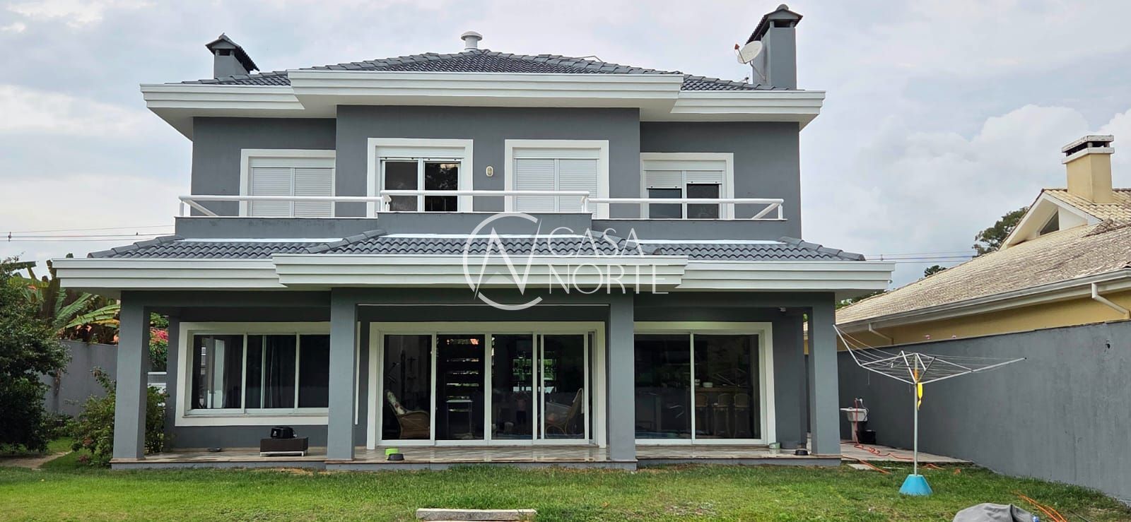 Casa de Condomínio à venda com 4 quartos, 405m², 4 suítes, 4 vagas, Avenida Juca Batista no bairro Terraville em Porto Alegre