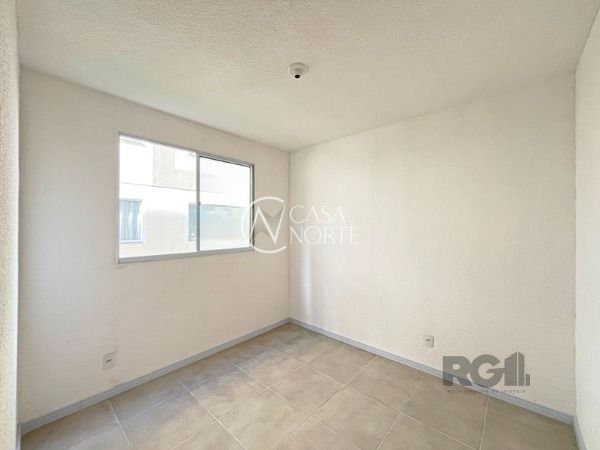 Apartamento à venda com 2 quartos, 50m², 1 vaga, Rua Sete Mil e Oito no bairro Restinga em Porto Alegre