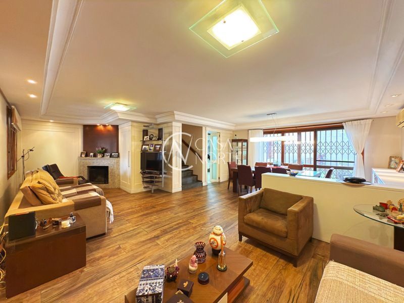 Casa de Condomínio à venda com 3 quartos, 340m², 1 suíte, 2 vagas, Travessa Pedra Redonda no bairro Jardim Isabel em Porto Alegre