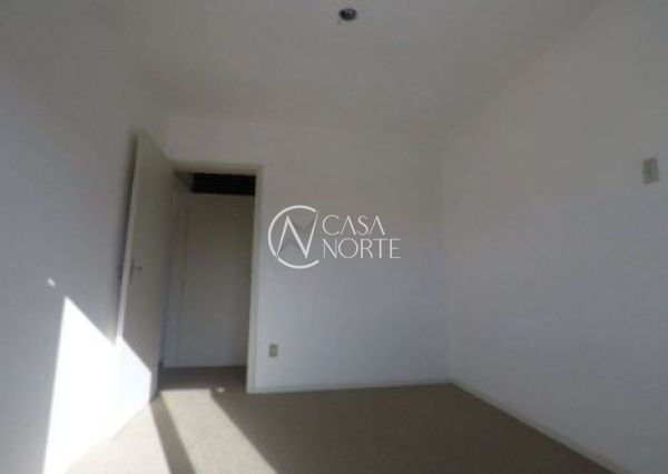 Apartamento à venda com 1 quarto, 39m², 1 vaga, Avenida Niteroi no bairro Medianeira em Porto Alegre