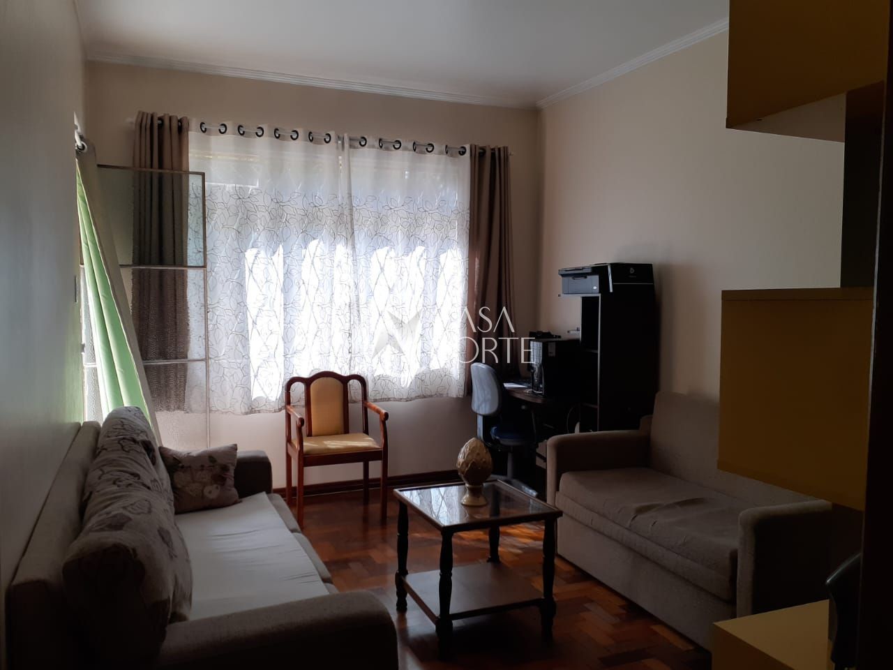 Casa à venda com 4 quartos, 198m², 1 suíte, 3 vagas, Rua Doze de Outubro no bairro Partenon em Porto Alegre