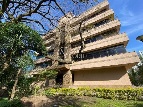 Sala Comercial à venda , 160m², Rua Celeste Gobbato no bairro Praia de Belas em Porto Alegre
