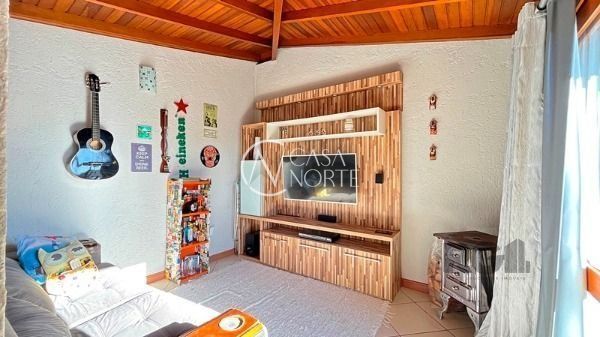 Casa de Condomínio à venda com 2 quartos, 102m², 1 suíte, 1 vaga, Avenida Guarujá no bairro Guarujá em Porto Alegre