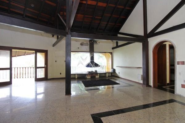 Casa à venda com 6 quartos, 596m², 4 suítes, 6 vagas, Rua Professor Antônio Davila no bairro Sétimo Céu em Porto Alegre