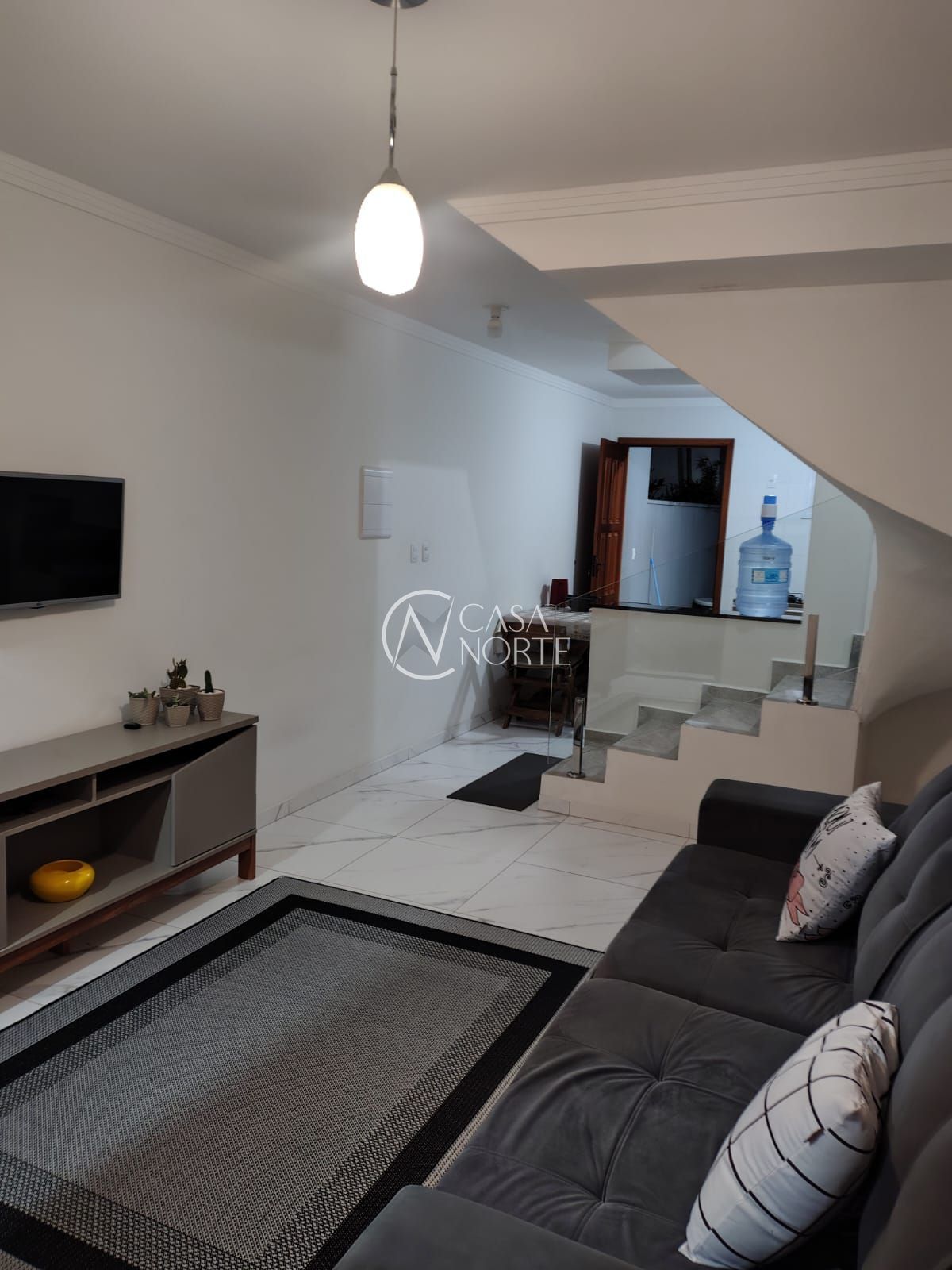 Casa à venda com 2 quartos, 86m², 2 suítes, 1 vaga, Rua Manoel Fernandes no bairro Guarujá em Porto Alegre