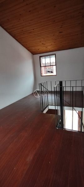 Casa de Condomínio à venda com 2 quartos, 36m², 1 vaga, Rua Jacunda no bairro Guarujá em Porto Alegre