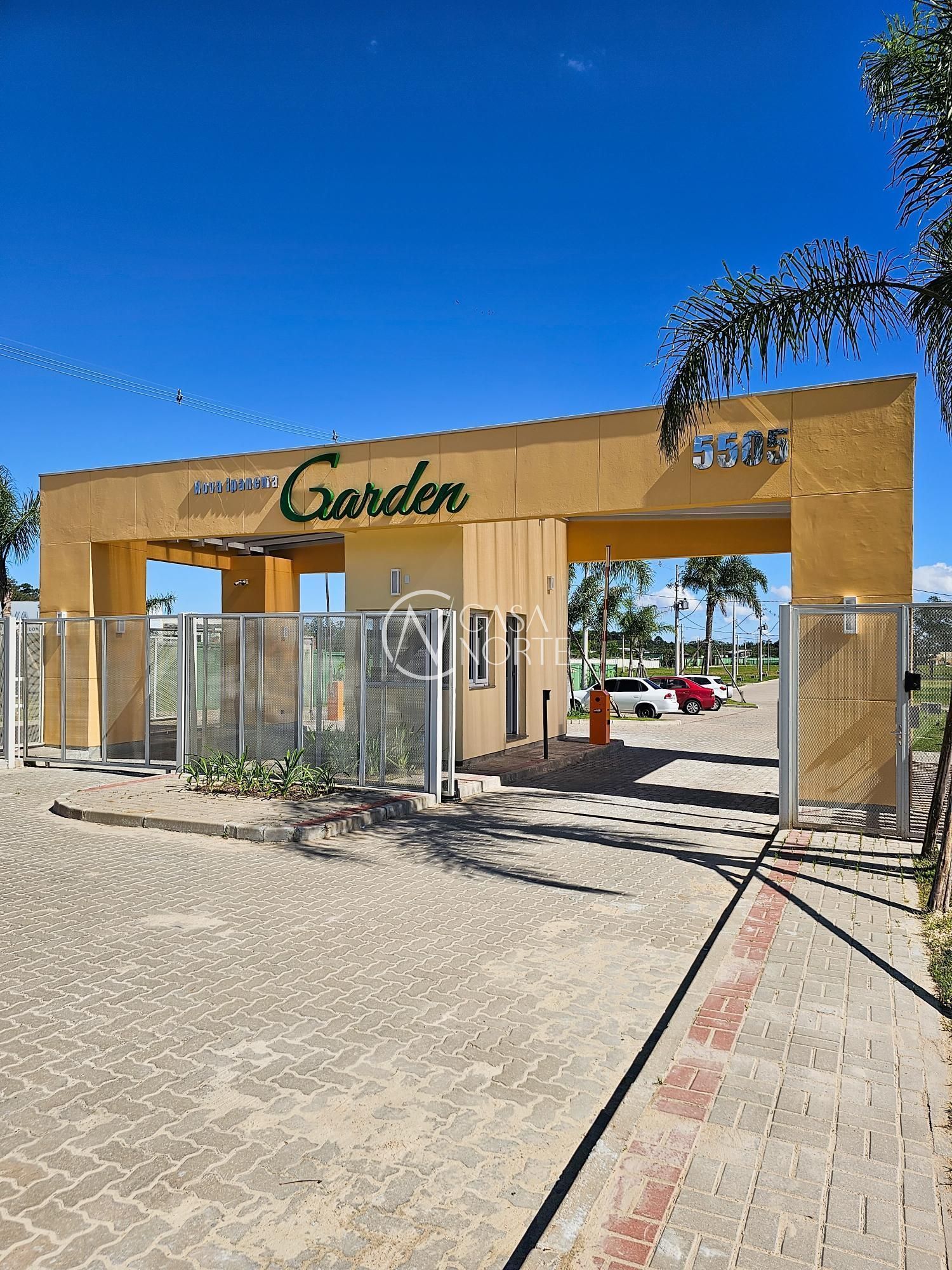 Casa de Condomínio à venda com 3 quartos, 152m², 1 suíte, 2 vagas, Avenida Juca Batista no bairro Hípica em Porto Alegre