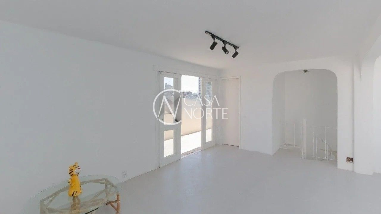 Cobertura à venda com 2 quartos, 150m², 1 suíte, 1 vaga, Avenida Getúlio Vargas no bairro Menino Deus em Porto Alegre