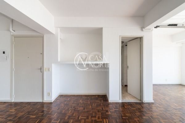 Sala Comercial à venda , 46m², Rua Sete de Setembro, 1069 no bairro Centro Histórico em Porto Alegre