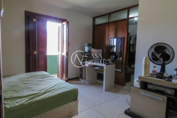 Casa à venda com 4 quartos, 283m², 2 suítes, 1 vaga, Rua Doutor Hermes Pacheco no bairro Hípica em Porto Alegre