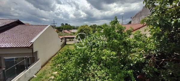 Casa à venda com 2 quartos, 60m², 2 vagas, Rua Tome Antônio de Souza no bairro Campo Novo em Porto Alegre
