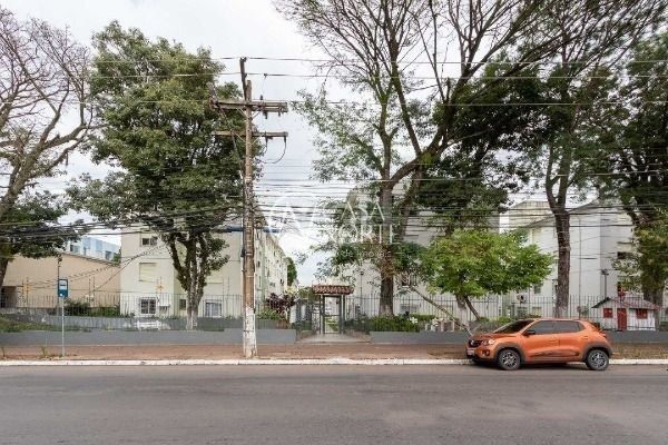 Apartamento à venda com 3 quartos, 70m², 1 vaga, Rua Coronel Massot no bairro Cristal em Porto Alegre