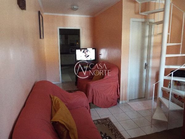 Casa à venda com 2 quartos, 89m², 2 vagas, Rua Alcebiades Ribeiro no bairro Hípica em Porto Alegre