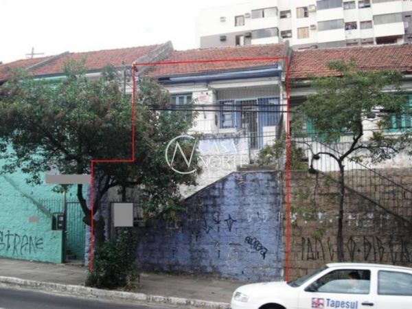 Terreno à venda , 151m², Avenida Protásio Alves no bairro Petrópolis em Porto Alegre
