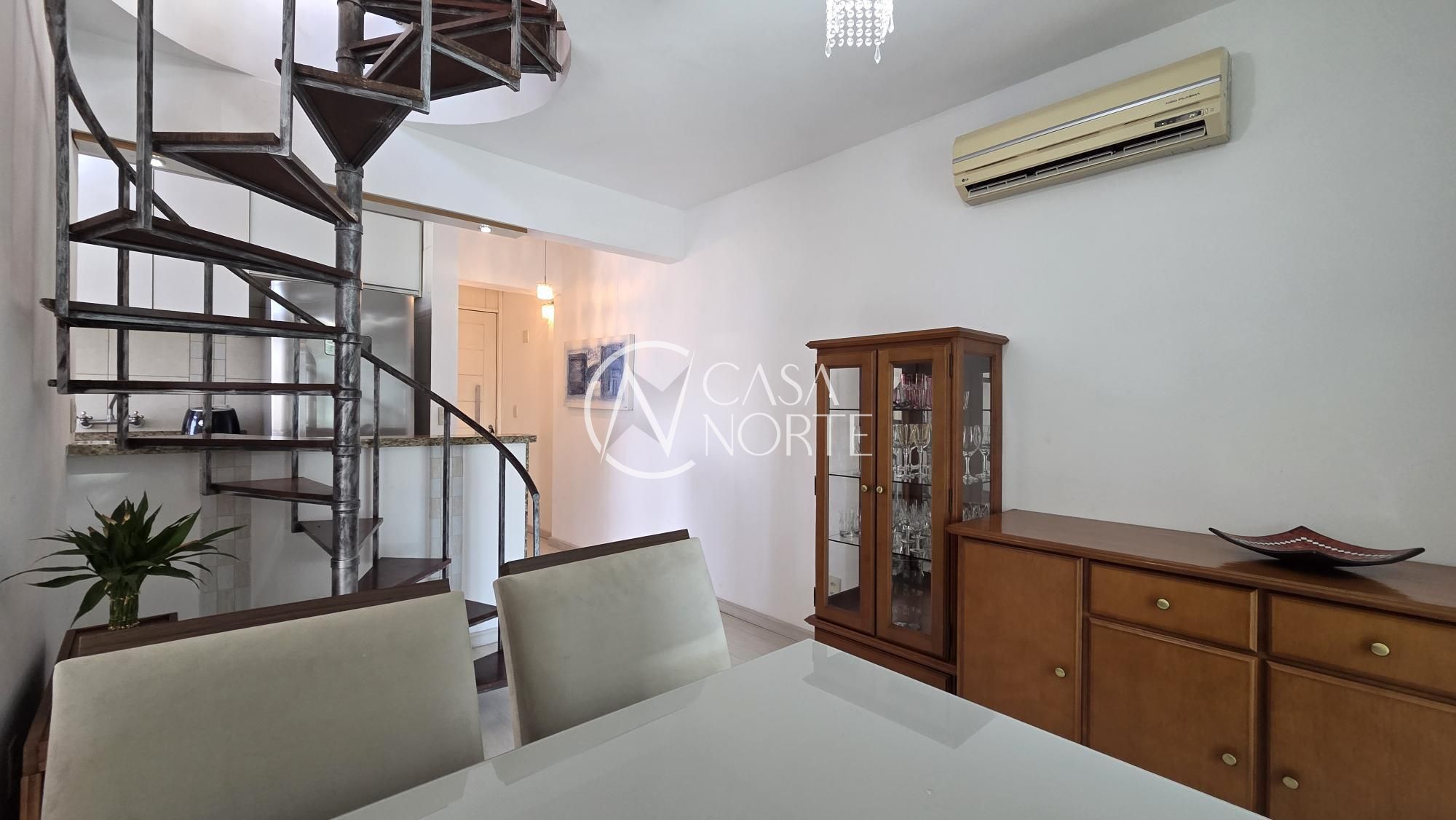 Cobertura à venda com 1 quarto, 108m², 1 vaga, Rua Visconde de Inhauma no bairro Azenha em Porto Alegre