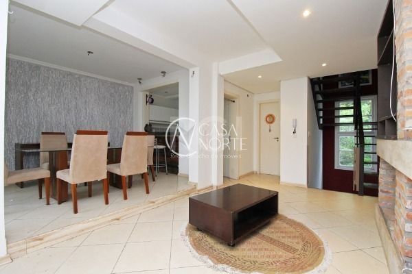 Casa de Condomínio à venda com 3 quartos, 215m², 1 suíte, 2 vagas, Doutor Arnaldo da Silva Ferreira no bairro Jardim Isabel em Porto Alegre