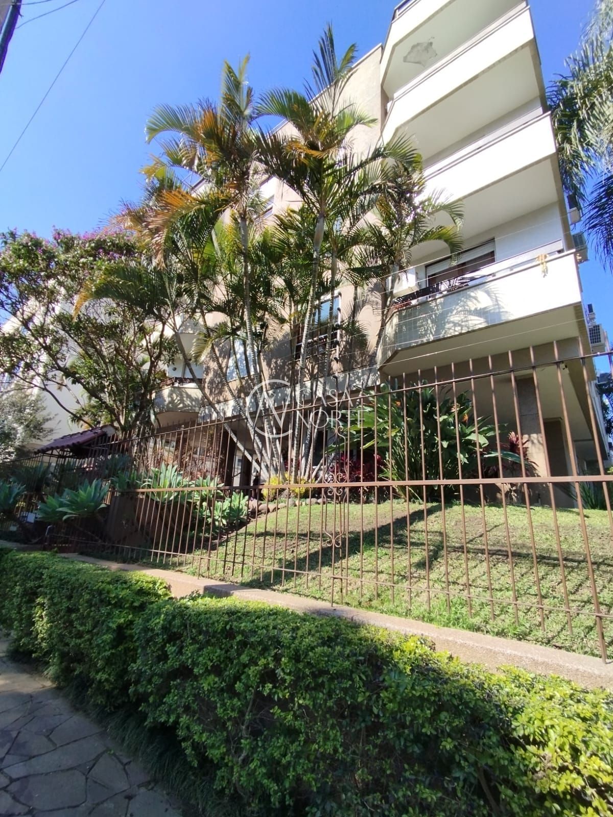 Cobertura à venda com 3 quartos, 77m², 2 vagas, Rua Doutor Mário Totta no bairro Tristeza em Porto Alegre