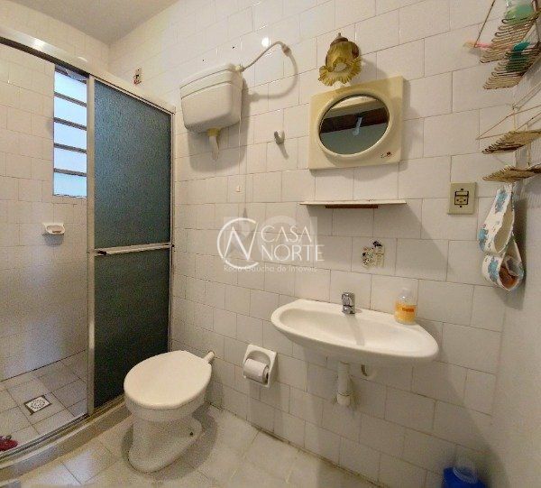 Apartamento à venda com 3 quartos, 59m², 1 vaga, Rua Doutor Pio Fiori de Azevedo no bairro Vila Nova em Porto Alegre