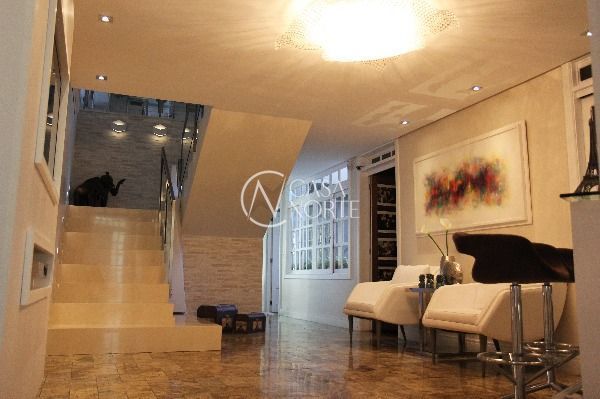 Casa à venda com 5 quartos, 740m², 5 suítes, 5 vagas, Rua Jigoro Kano no bairro Jardim Isabel em Porto Alegre