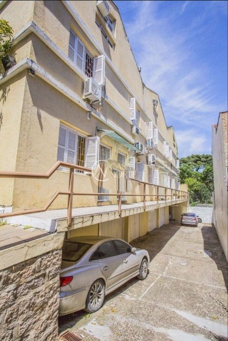 Casa de Condomínio à venda com 3 quartos, 96m², 1 suíte, 2 vagas, Rua Erechim no bairro Nonoai em Porto Alegre