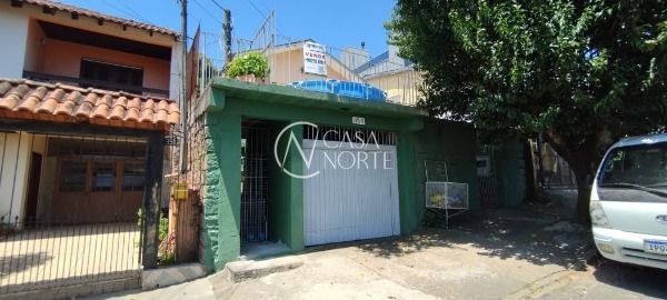 Casa à venda com 3 quartos, 170m², 1 vaga, Rua Liberal no bairro Tristeza em Porto Alegre