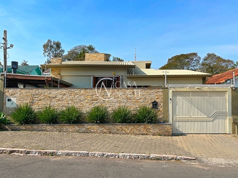 Casa à venda com 4 quartos, 120m², 2 vagas, Rua Aracy de Azevedo José no bairro Santa Tereza em Porto Alegre