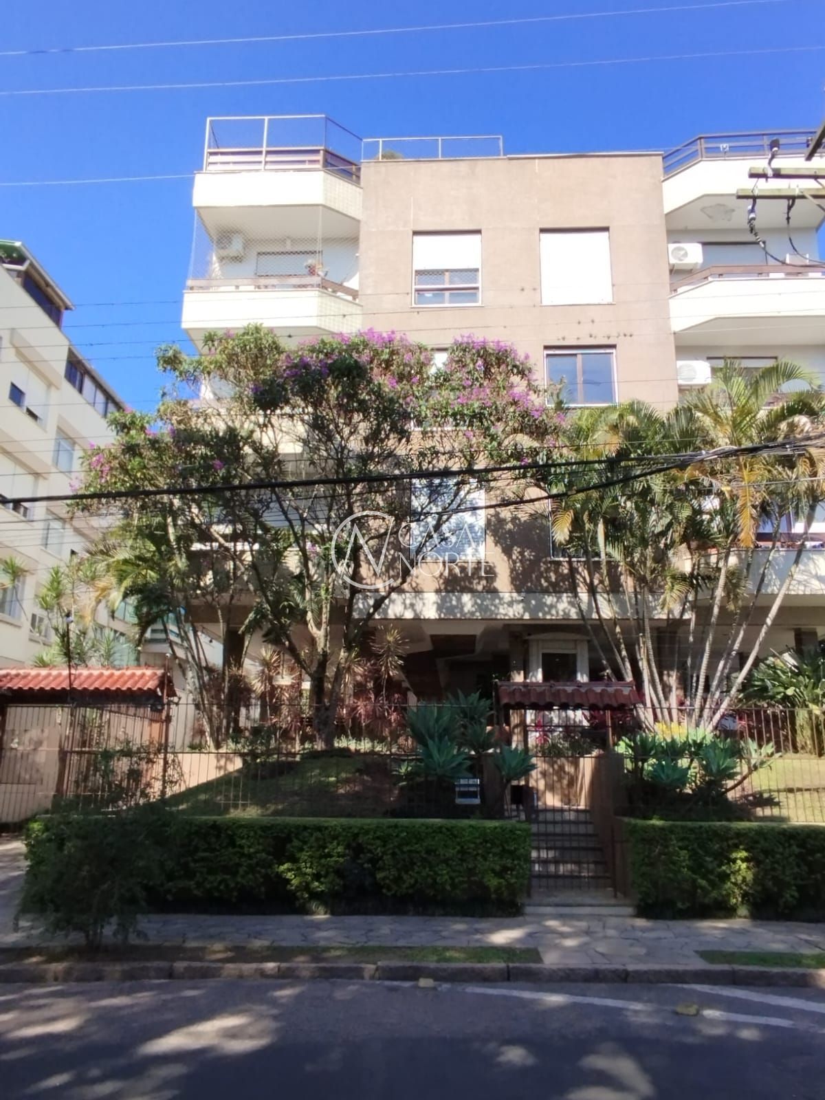 Cobertura à venda com 3 quartos, 77m², 2 vagas, Rua Doutor Mário Totta no bairro Tristeza em Porto Alegre