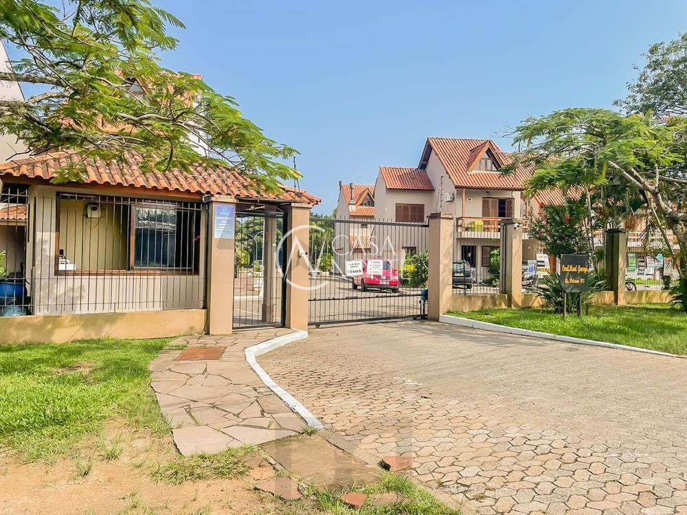 Casa de Condomínio à venda com 3 quartos, 196m², 1 suíte, 2 vagas, Avenida Orleaes no bairro Guarujá em Porto Alegre