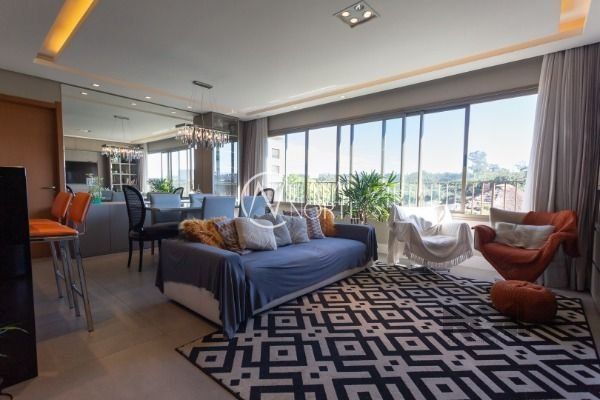 Apartamento à venda com 3 quartos, 104m², 1 suíte, 2 vagas, Avenida da Cavalhada no bairro Cavalhada em Porto Alegre