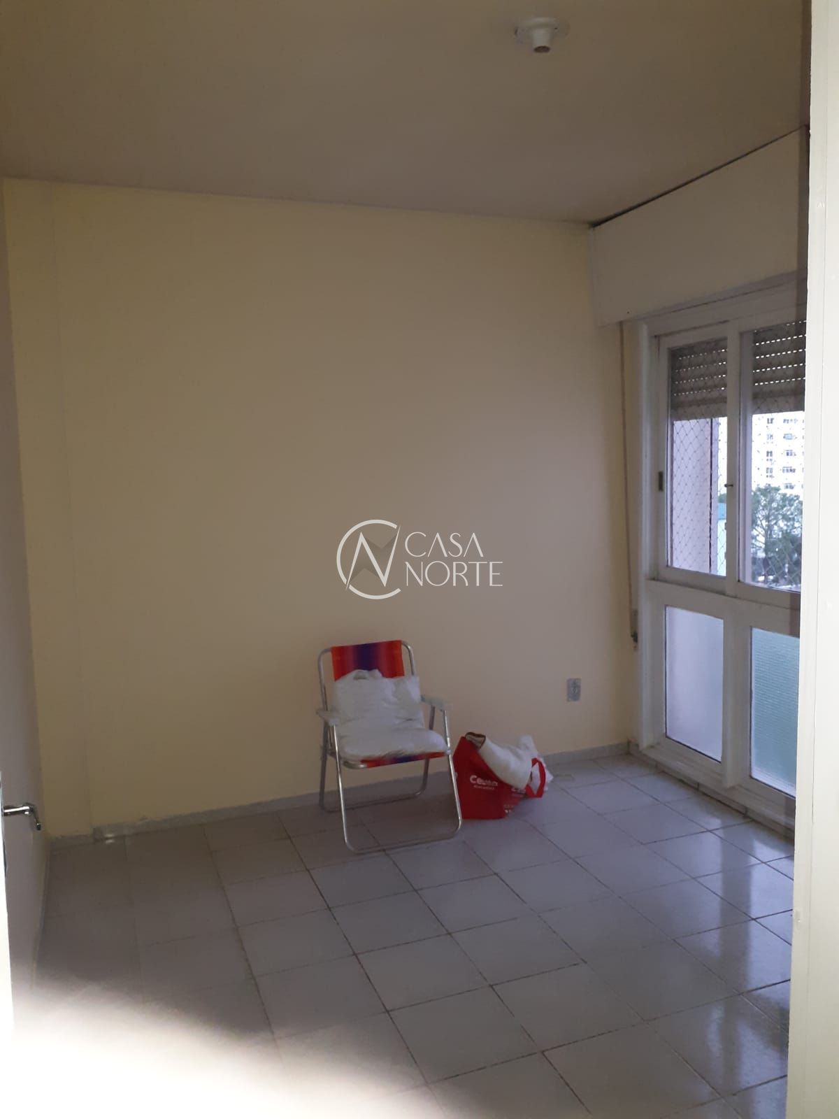 Apartamento à venda com 2 quartos, 74m², 1 vaga, Rua Barão do Triunfo no bairro Menino Deus em Porto Alegre